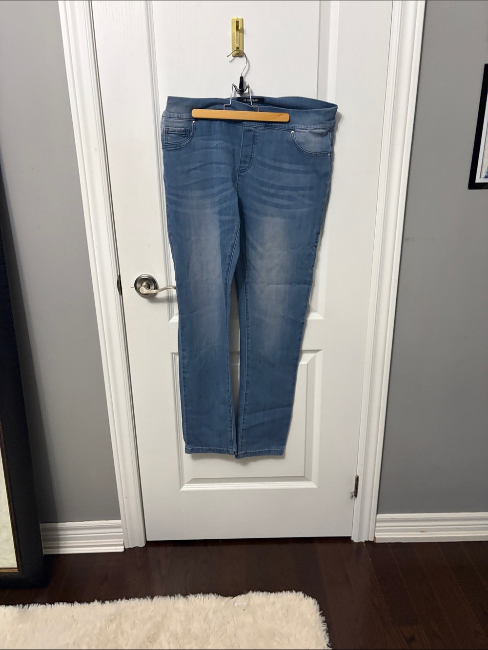 Le Chateau Classic Light Blue Women's Stretch Jeans